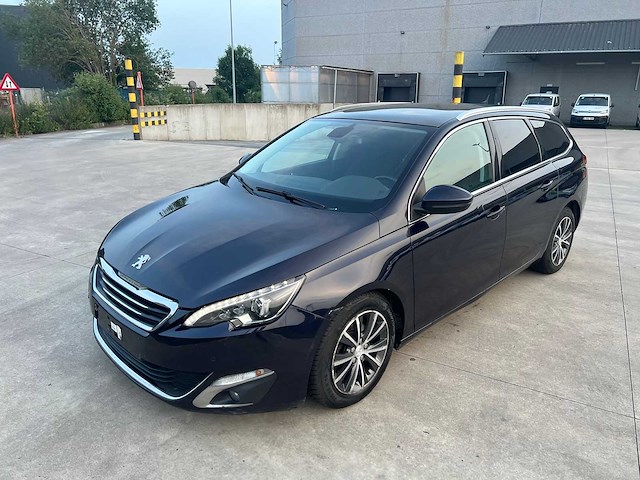 Peugeot - 2015 - 308 - personenauto - afbeelding 17 van  23