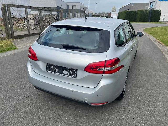 Peugeot - 2016 - 308 - personenauto - afbeelding 2 van  31