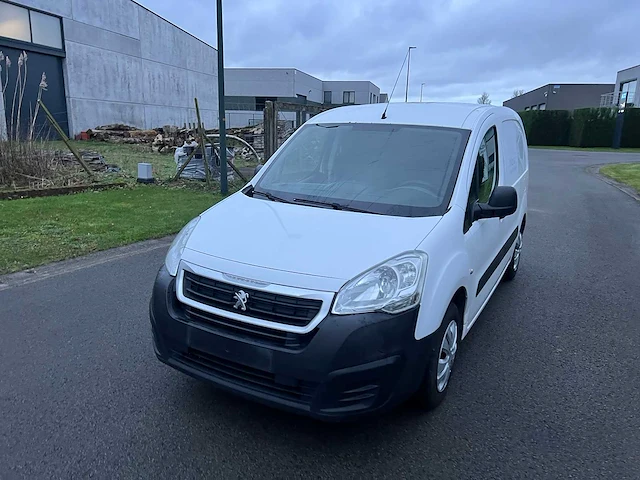 Peugeot - 2016 - partner - personenauto - afbeelding 13 van  18