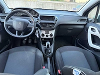 Peugeot - 2017 - 208 - personenauto - afbeelding 8 van  22