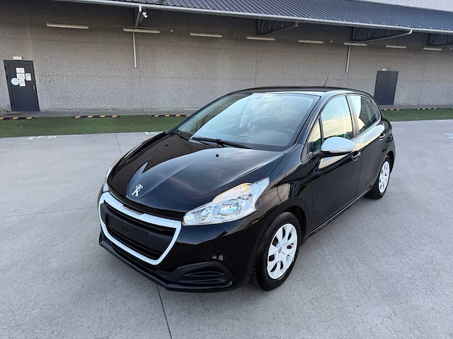Peugeot - 2017 - 208 - personenauto - afbeelding 16 van  22