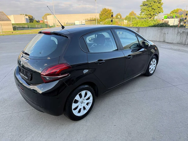 Peugeot - 2017 - 208 - personenauto - afbeelding 20 van  22