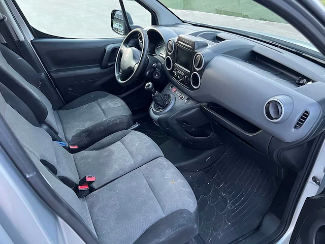 Peugeot - 2018 - partner - personenauto - afbeelding 4 van  18