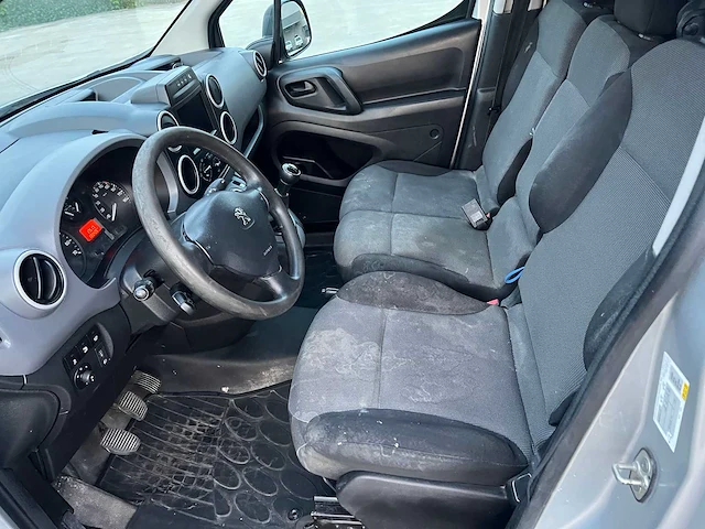 Peugeot - 2018 - partner - personenauto - afbeelding 7 van  18