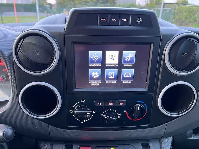 Peugeot - 2018 - partner - personenauto - afbeelding 8 van  18