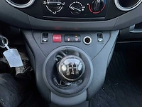 Peugeot - 2018 - partner - personenauto - afbeelding 9 van  18