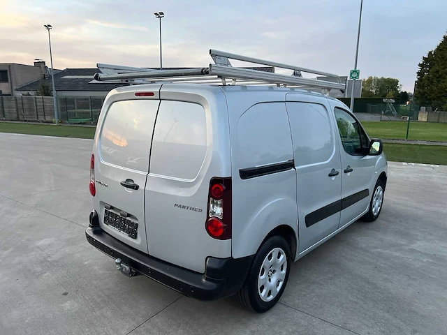 Peugeot - 2018 - partner - personenauto - afbeelding 16 van  18