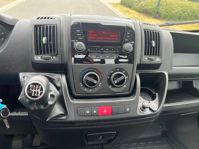 Peugeot - 2019 - boxer - chassiscabine - personenauto - afbeelding 21 van  39