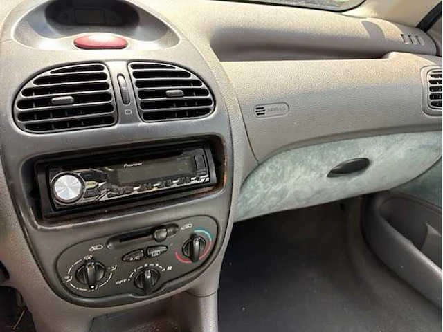Peugeot - 206 - 1.4 gentry - car - 2001 - afbeelding 6 van  18