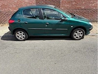 Peugeot - 206 - 1.4 gentry - car - 2001 - afbeelding 13 van  18
