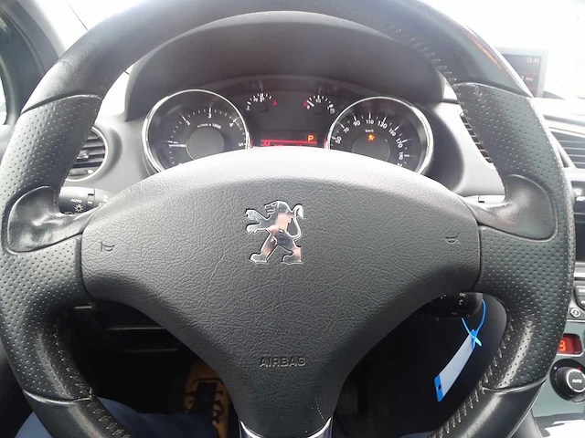 Peugeot - 3008 - personenauto - afbeelding 7 van  25