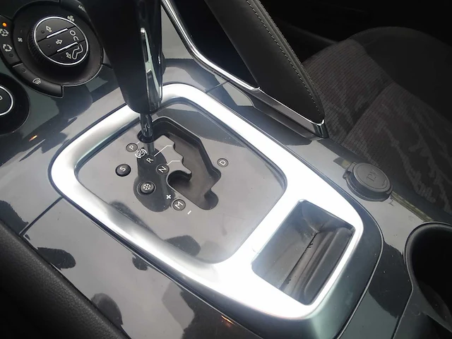 Peugeot - 3008 - personenauto - afbeelding 10 van  25