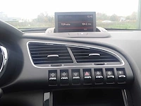Peugeot - 3008 - personenauto - afbeelding 11 van  25