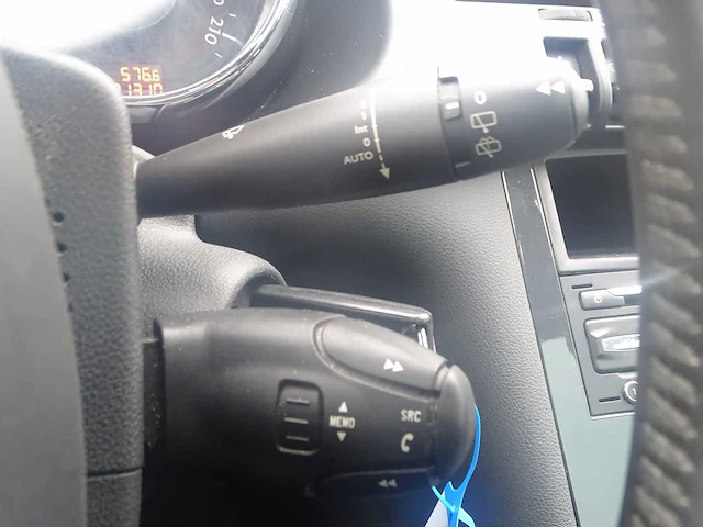 Peugeot - 3008 - personenauto - afbeelding 15 van  25