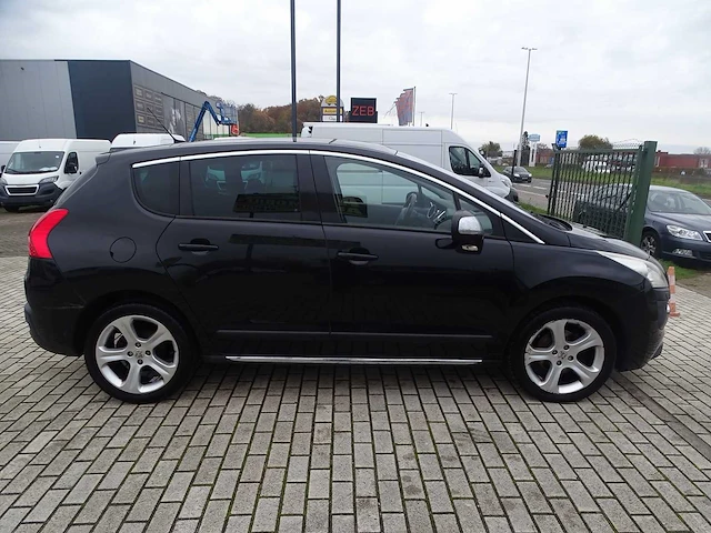Peugeot - 3008 - personenauto - afbeelding 23 van  25