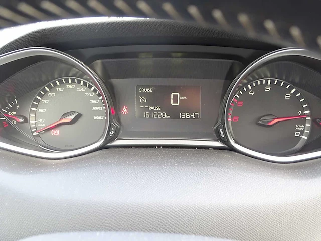 Peugeot - 308 sw - personenauto - afbeelding 7 van  17