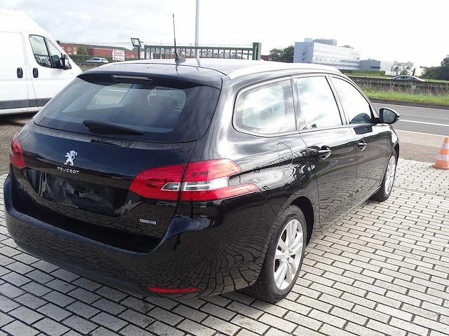 Peugeot - 308 sw - personenauto - afbeelding 14 van  17