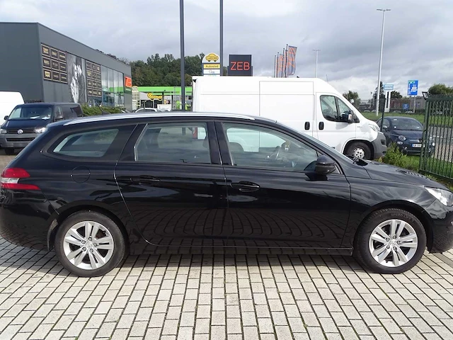 Peugeot - 308 sw - personenauto - afbeelding 15 van  17