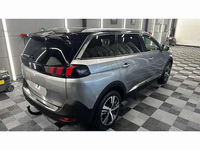 Peugeot - 5008 - gt-line - personenauto - afbeelding 19 van  31