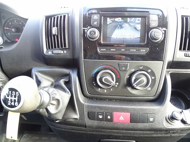 Peugeot - boxer - bedrijfswagen - afbeelding 10 van  21