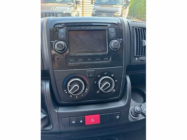 Peugeot - boxer - y - van - afbeelding 18 van  18