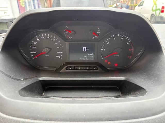 Peugeot - partner - koelwagen - afbeelding 10 van  24