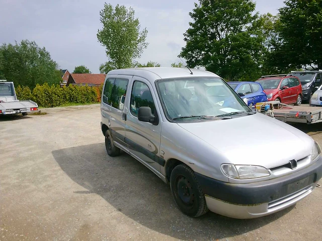 Peugeot - partner - personenauto - 2001 - afbeelding 1 van  9