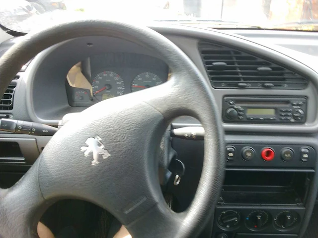 Peugeot - partner - personenauto - 2001 - afbeelding 6 van  9