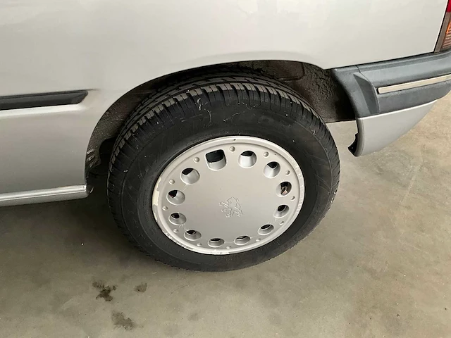 Peugeot - personenauto - afbeelding 2 van  27