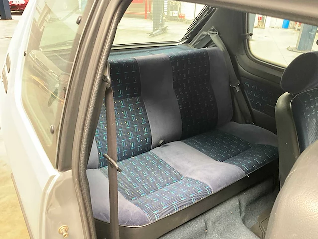Peugeot - personenauto - afbeelding 10 van  27