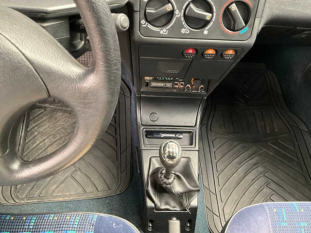 Peugeot - personenauto - afbeelding 19 van  27