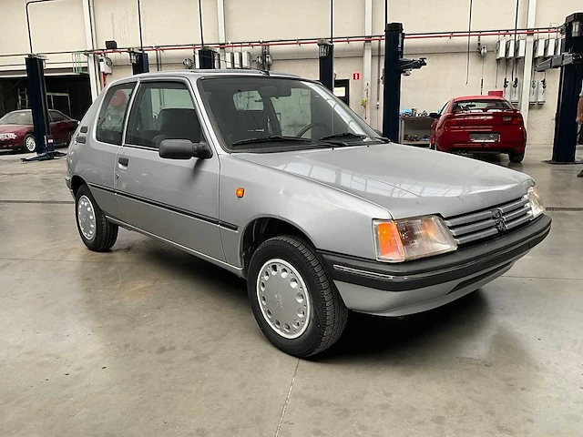 Peugeot - personenauto - afbeelding 21 van  27