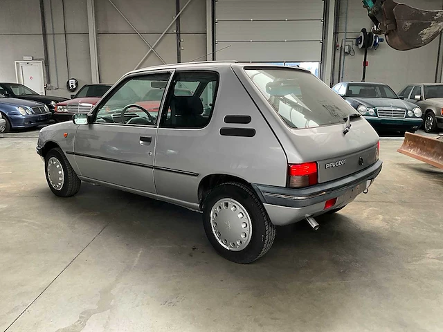 Peugeot - personenauto - afbeelding 25 van  27