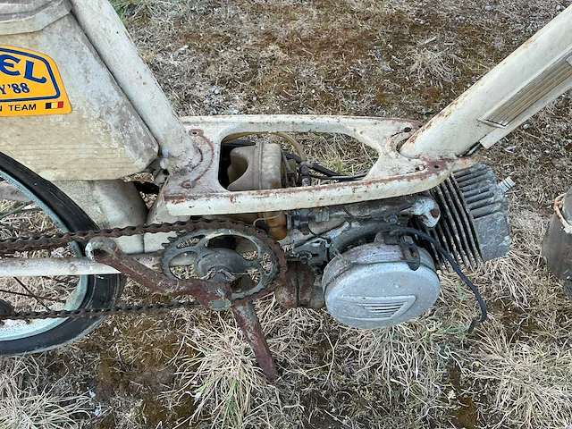Peugeot 102 brommer - afbeelding 4 van  14