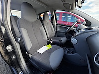 Peugeot 107 1.0i 12v trendy,2008 - afbeelding 15 van  27