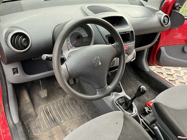Peugeot 107 personenauto benzine - afbeelding 14 van  22