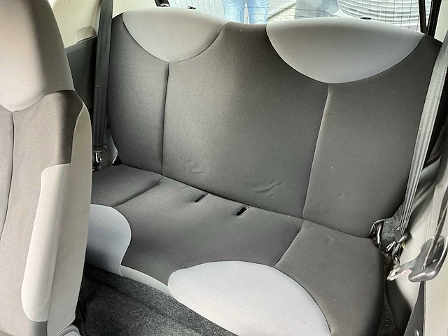 Peugeot 107 personenauto benzine - afbeelding 15 van  22