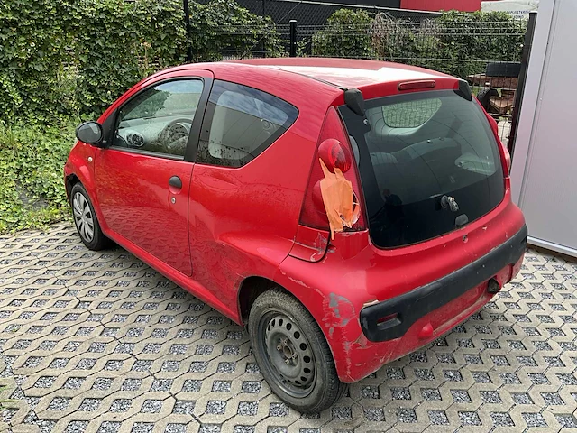 Peugeot 107 personenauto benzine - afbeelding 8 van  22