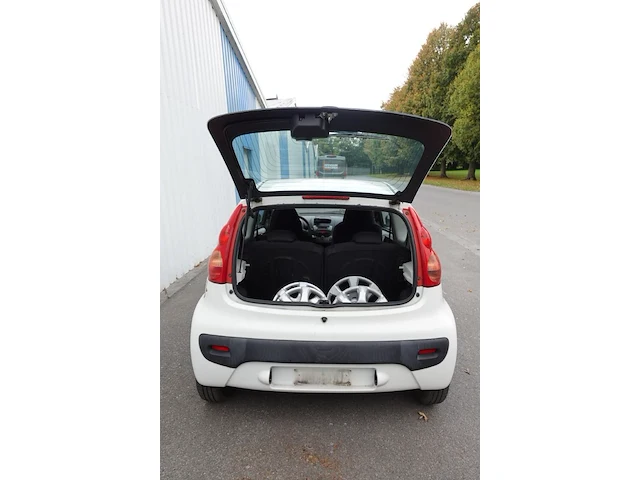 Peugeot 107 - afbeelding 4 van  15