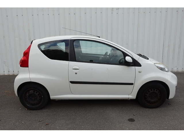 Peugeot 107 - afbeelding 10 van  15
