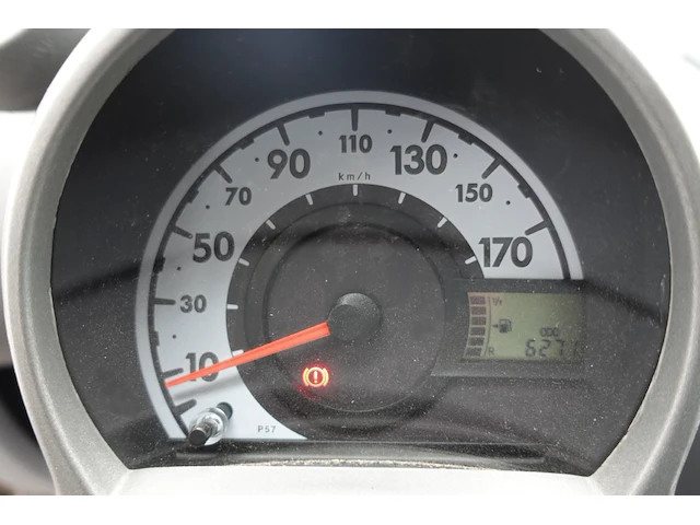 Peugeot 107 - afbeelding 13 van  15