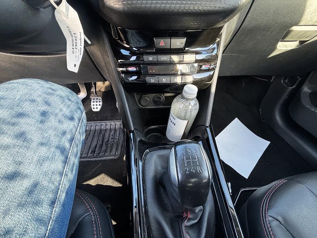 Peugeot 2008 1.2 puretech gt line s&s,2017 - afbeelding 4 van  27