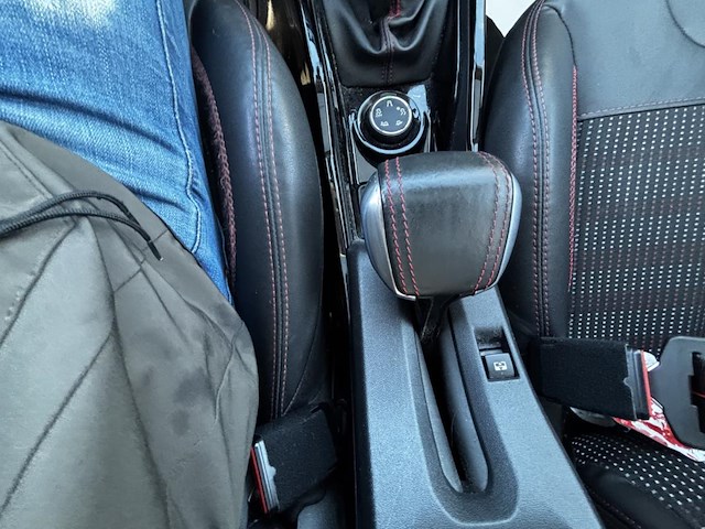 Peugeot 2008 1.2 puretech gt line s&s,2017 - afbeelding 6 van  27