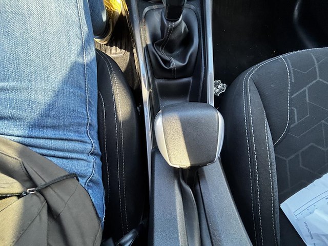 Peugeot 2008 1.2i puretech style,2017 - afbeelding 8 van  29