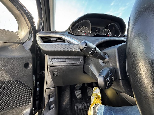 Peugeot 2008 1.2i puretech style,2017 - afbeelding 11 van  29