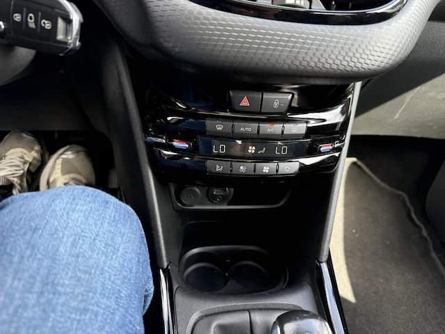 Peugeot 2008 1.6 bluehdi allure 100,2018 - afbeelding 4 van  23