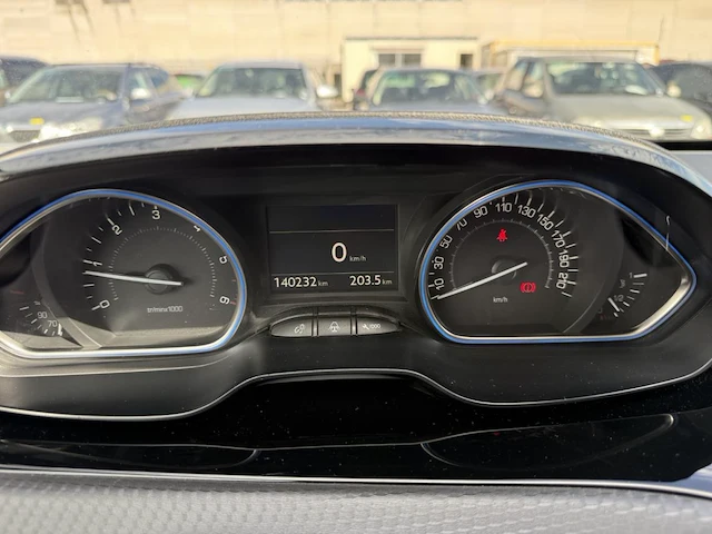 Peugeot 2008 1.6 bluehdi allure 100,2018 - afbeelding 23 van  23