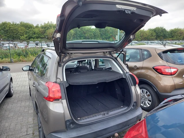 Peugeot 2008 2008 1.2i puretech active 82, 2014 - afbeelding 2 van  37