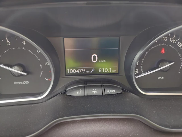 Peugeot 2008 2008 1.2i puretech active 82, 2014 - afbeelding 8 van  37
