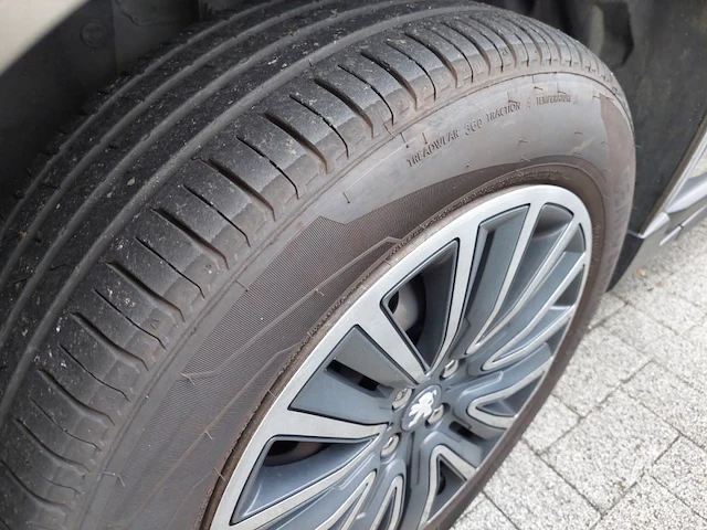 Peugeot 2008 2008 1.2i puretech active 82, 2014 - afbeelding 24 van  37